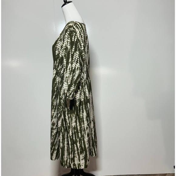 Bloomchic Dress 18-20 Midi Green Cream Abstract Balloon Sleeve V Neck Stretch - Picture 5 of 13